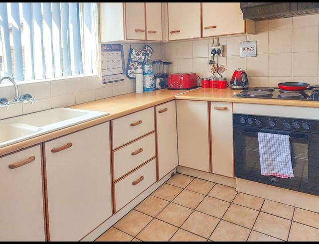 3 BEDROOM APARTMENT FOR SALE IN GLENHAVEN